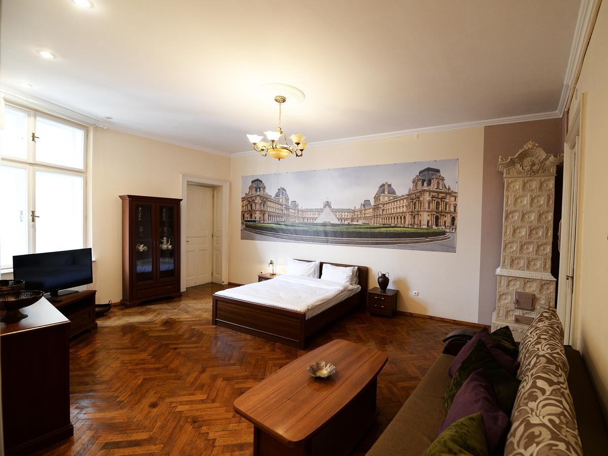 The Historical Family Nest In City Centre Lviv Kültér fotó